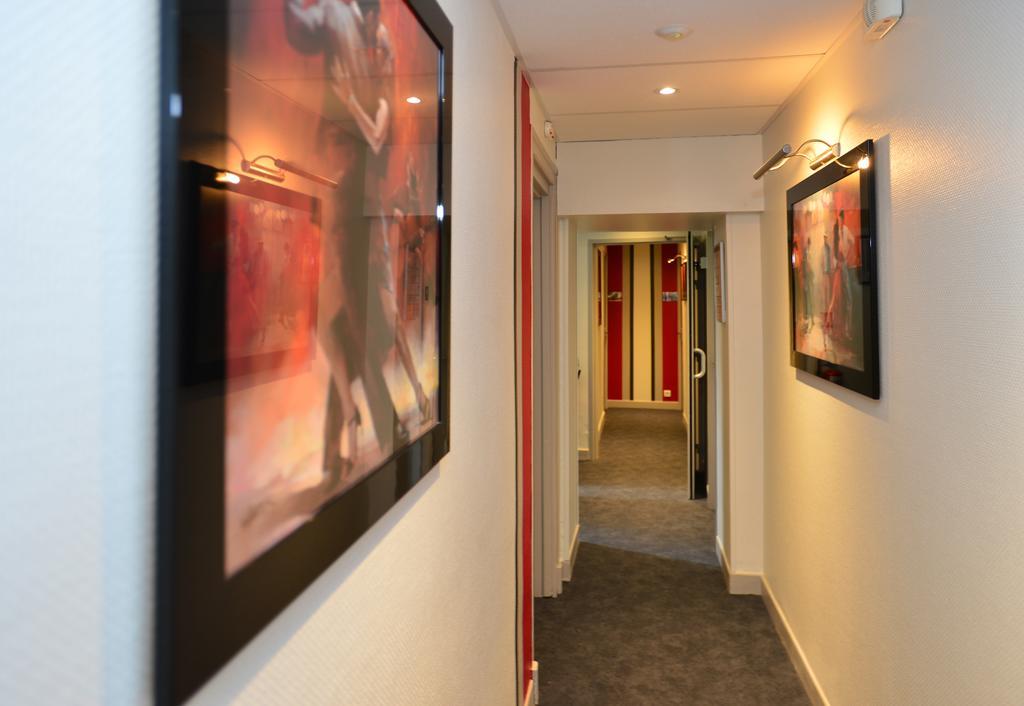 Hotel La Croix Blanche Tarbes Habitación foto