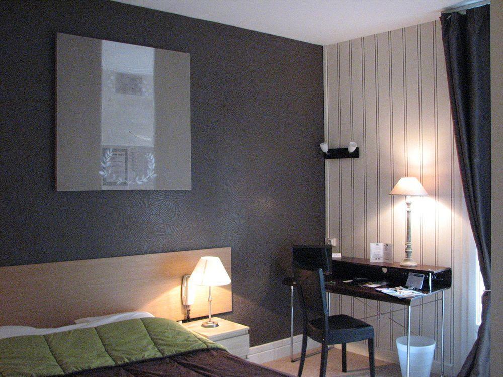 Hotel La Croix Blanche Tarbes Exterior foto